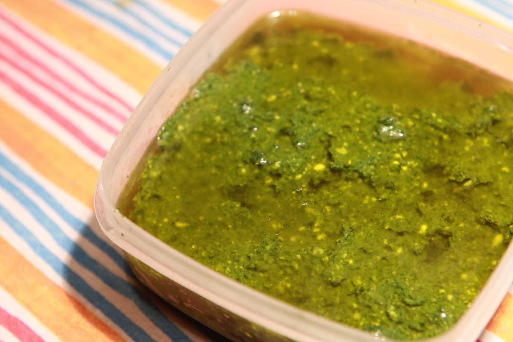 Pesto D Ortica Della Papera Veganblog Ricette E Prodotti Dal Mondo Vegan