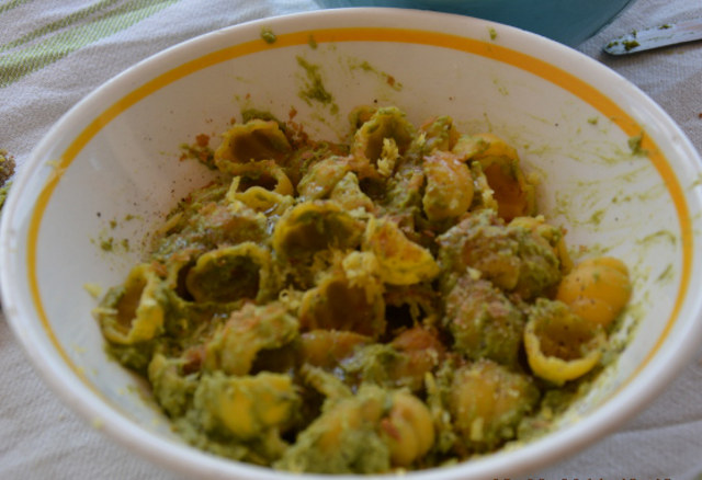 orecchiette-al-pesto_verde-giallo