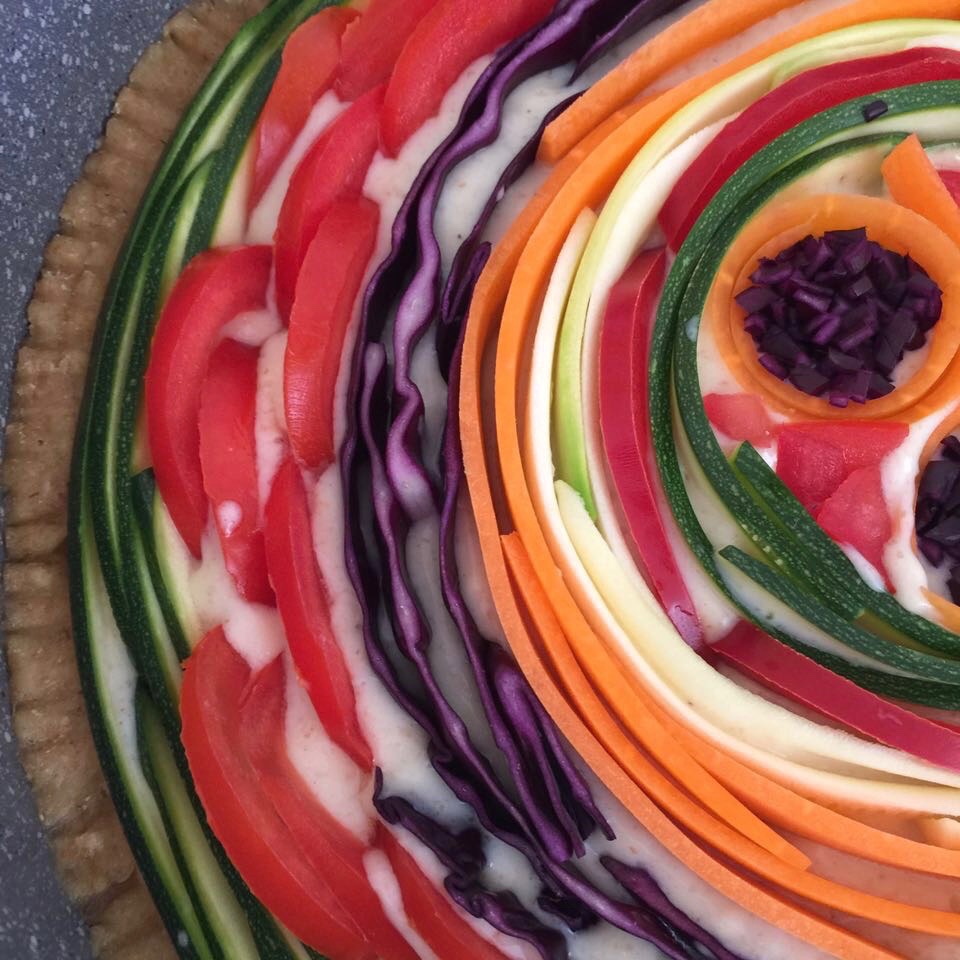 dettaglio della torta salata arcobaleno